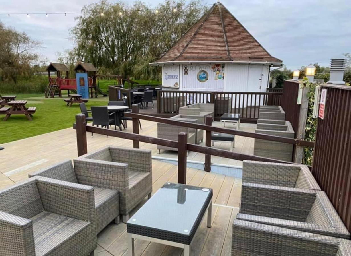 Private Rented Caravan Situated At Southview Holiday Park Winthorpe  Kültér fotó